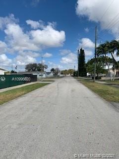 Miami, FL 33165,4431 SW 104th Ct