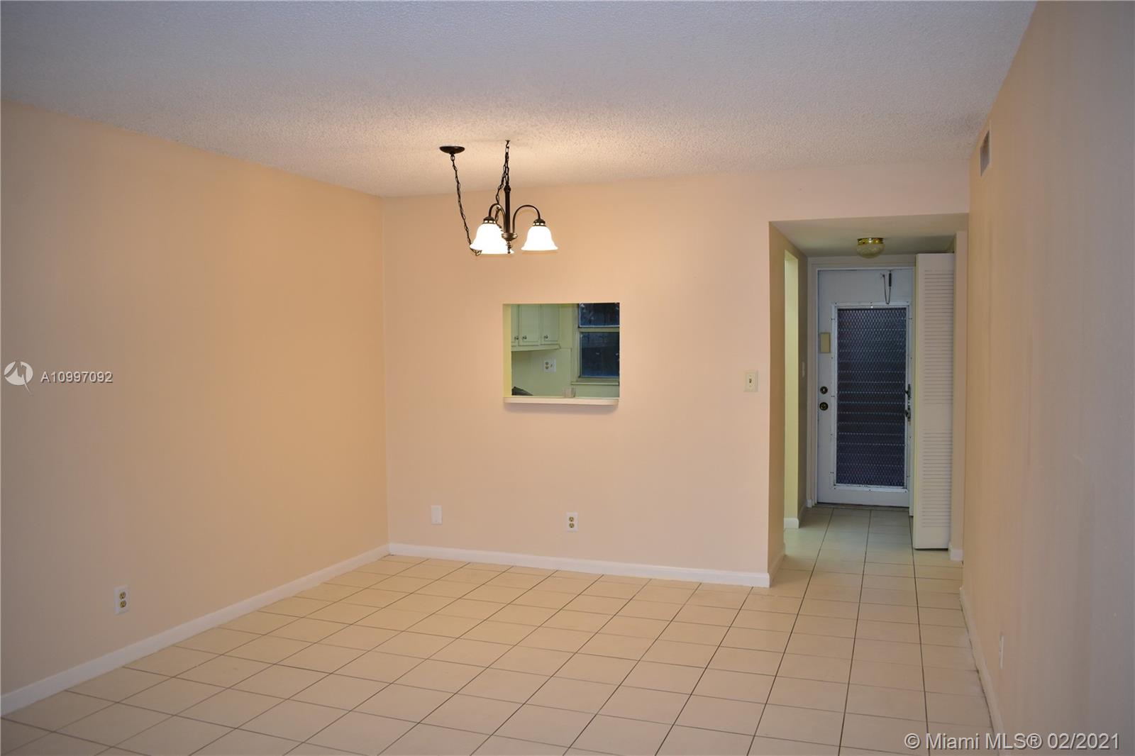 Sunrise, FL 33322,9420 Sunrise Lakes Blvd #107