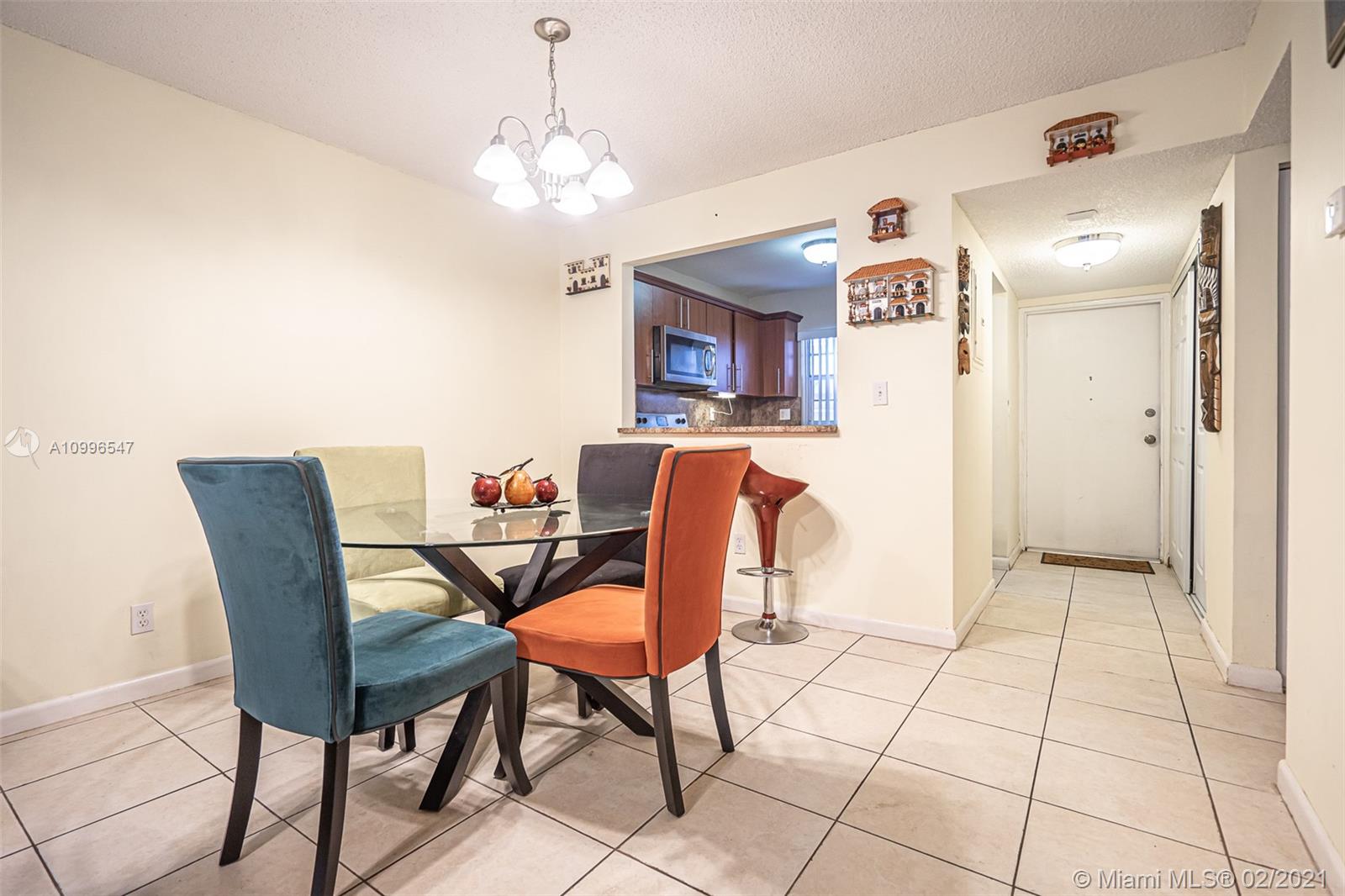 Sunrise, FL 33322,3000 E Sunrise Lakes Dr #105