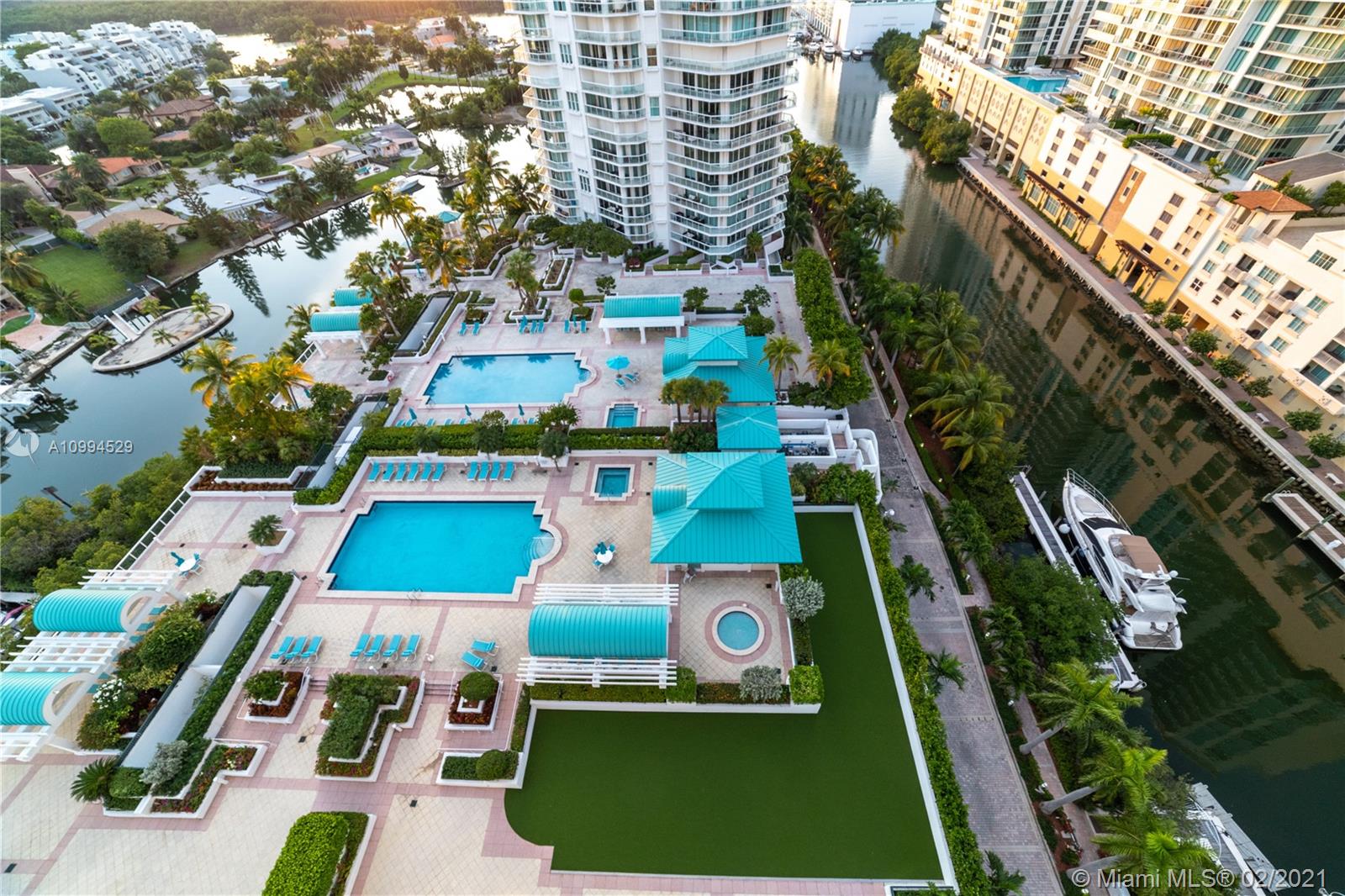 Sunny Isles Beach, FL 33160,16400 Collins Ave #1746