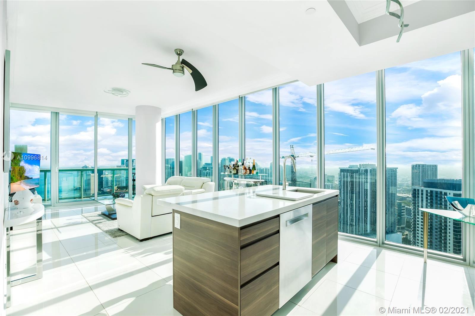 888 Biscayne Blvd #5301, Miami, FL 33132