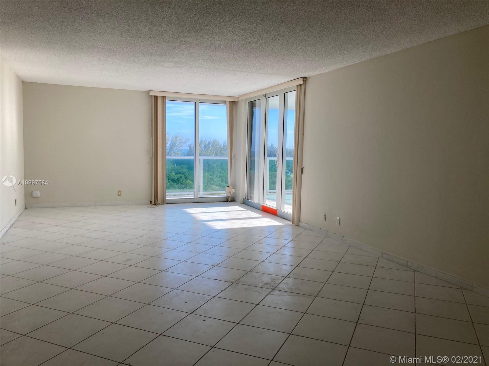 Sunny Isles Beach, FL 33160,100 Bayview Dr #716