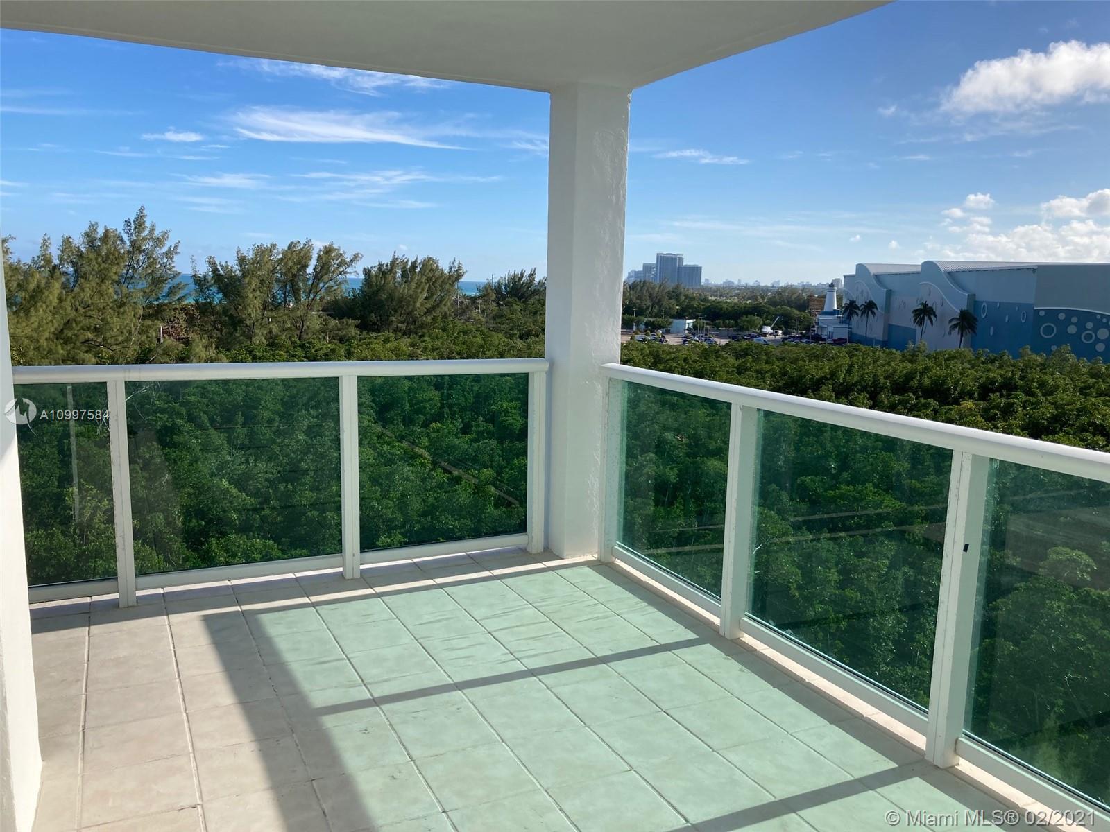 Sunny Isles Beach, FL 33160,100 Bayview Dr #716