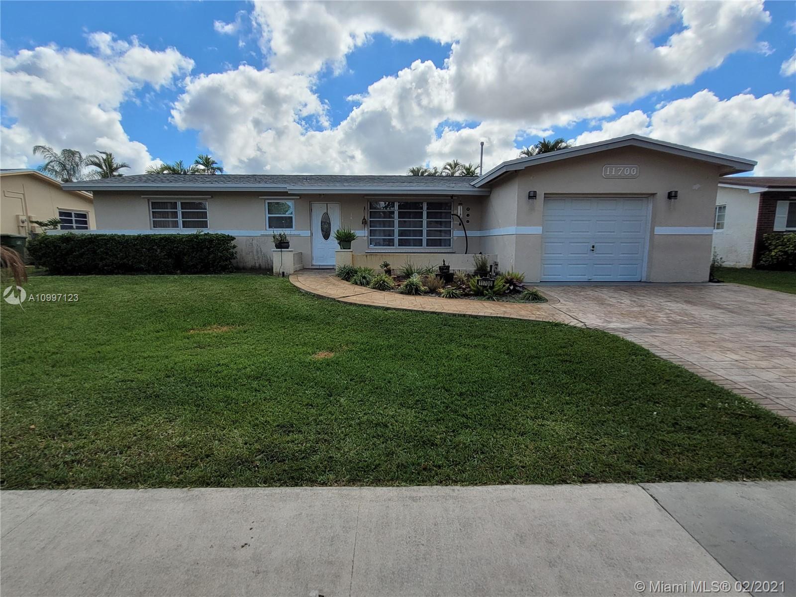 11700 NW 14th Ct, Pembroke Pines, FL 33026