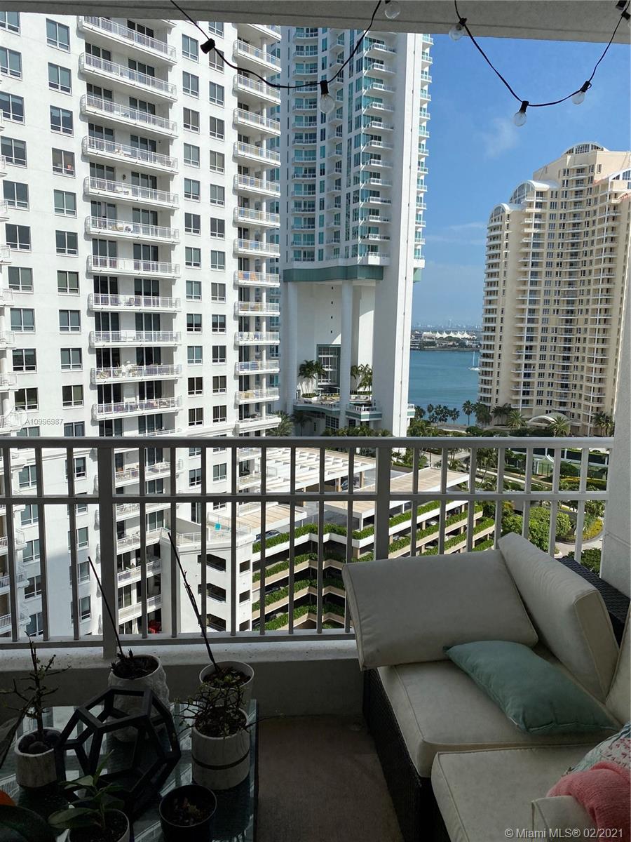 701 Brickell Key Blvd #1505, Miami, FL 33131