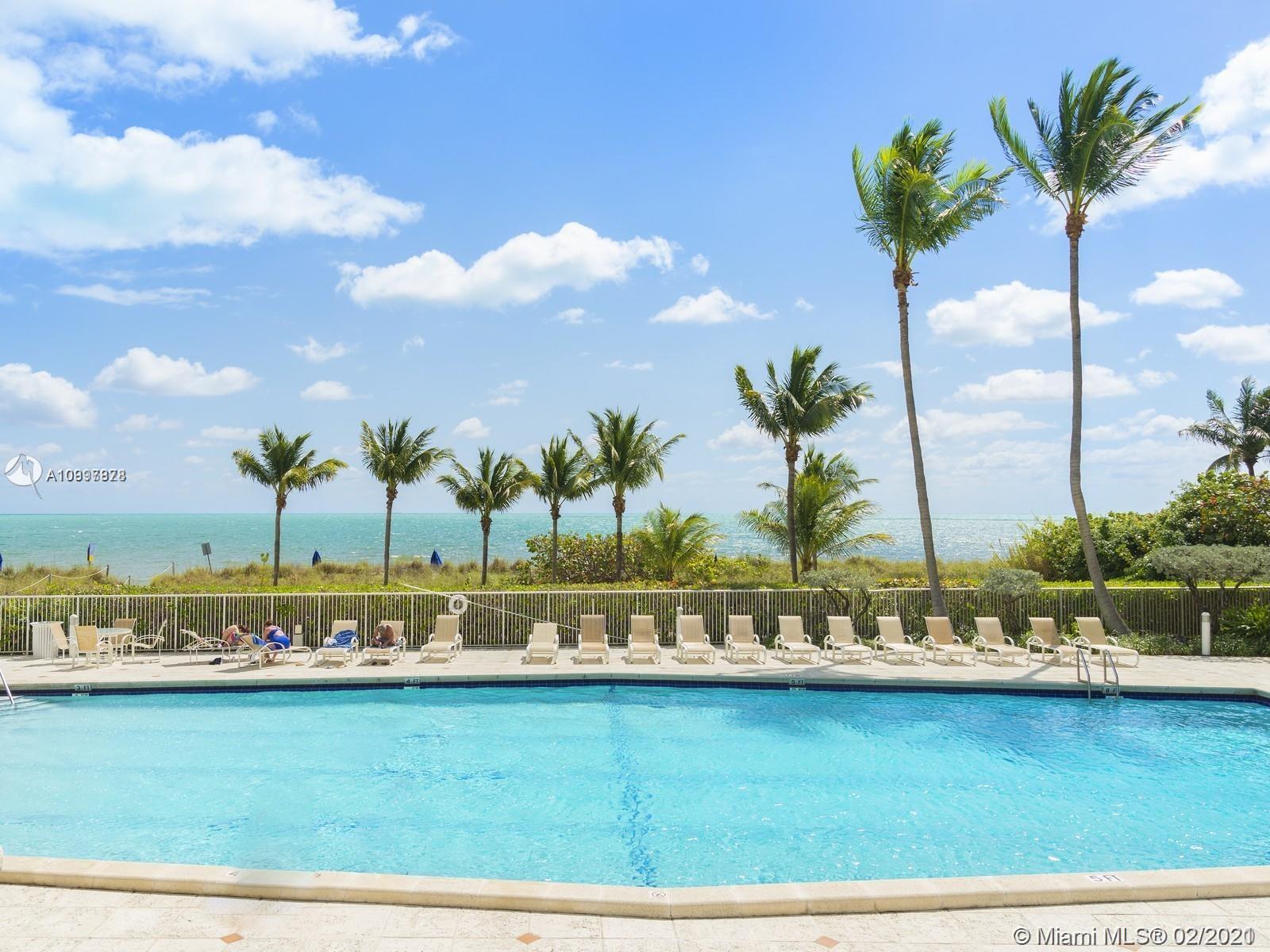 Key Biscayne, FL 33149,600 Grapetree Dr #10GS