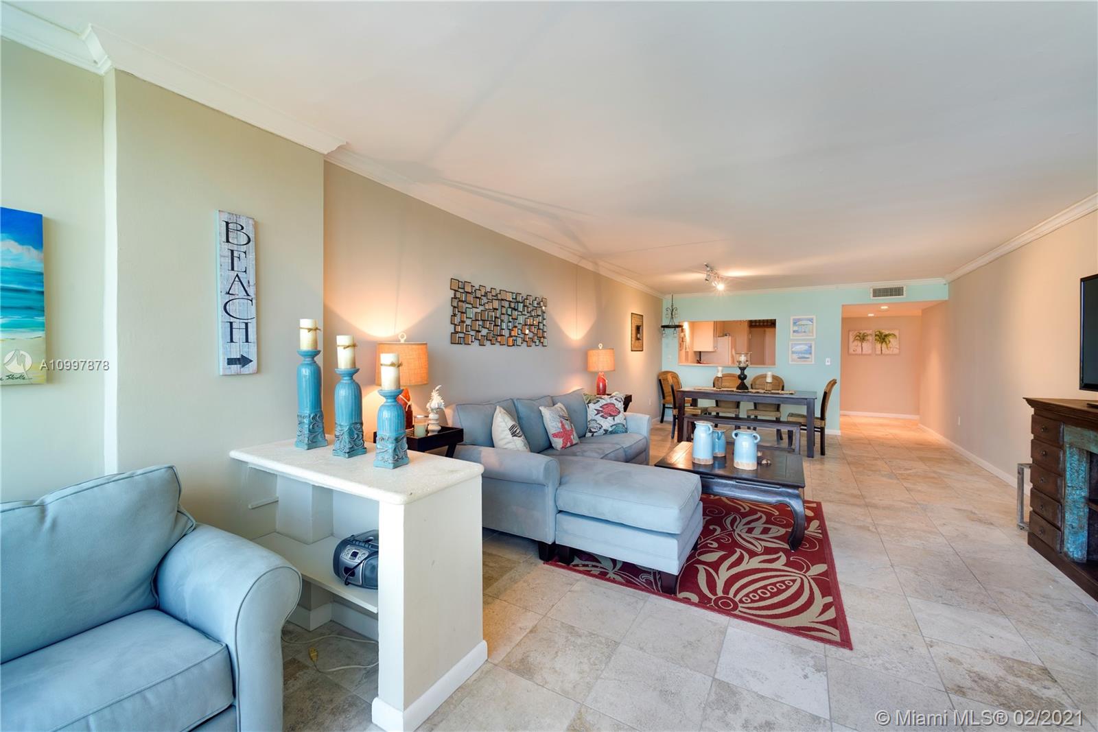 Key Biscayne, FL 33149,600 Grapetree Dr #10GS