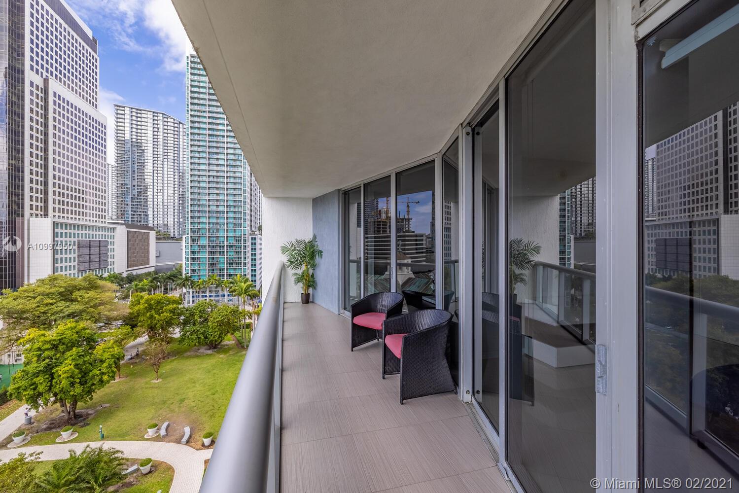 Miami, FL 33131,495 Brickell Ave #1009