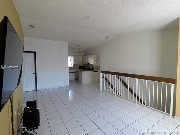 Hialeah, FL 33016,2242 W 74th St #20112