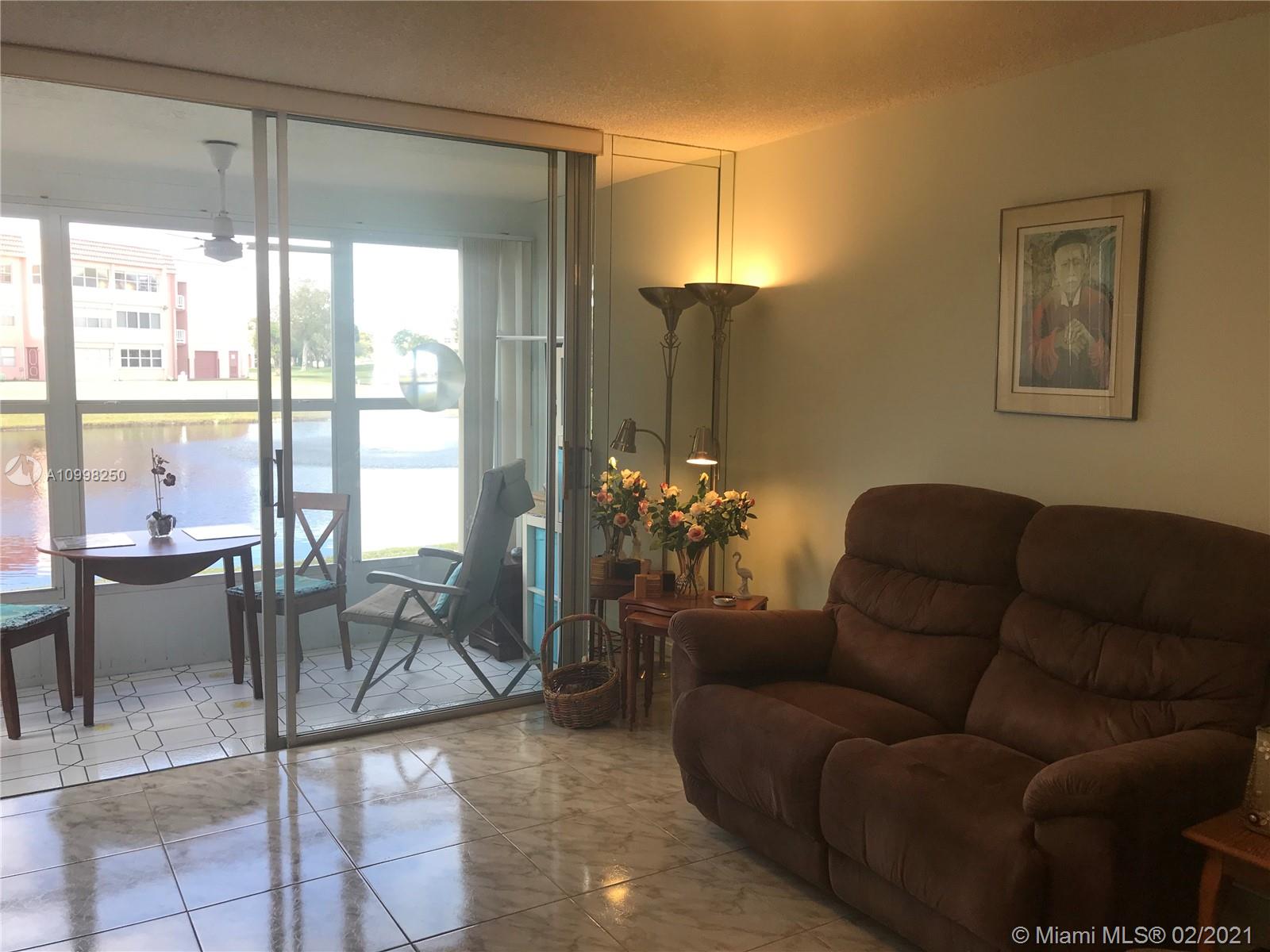 Sunrise, FL 33322,9421 Sunrise Lakes Blvd #111