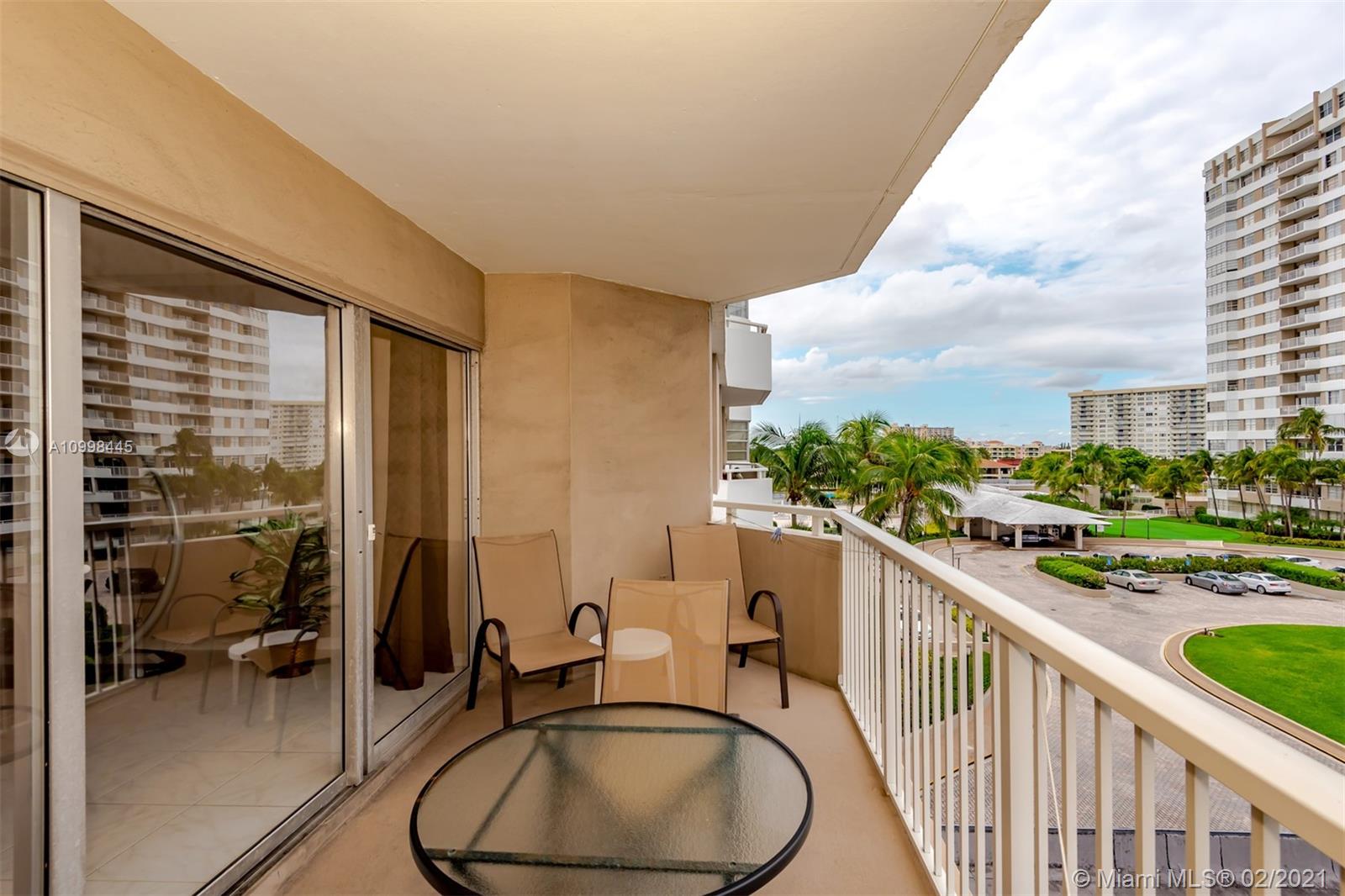 Hallandale Beach, FL 33009,1985 S Ocean Dr #4B