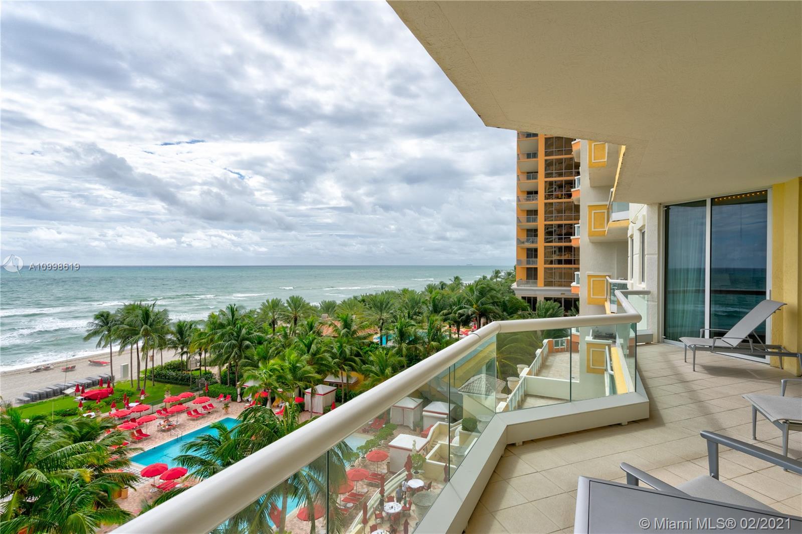 Sunny Isles Beach, FL 33160,17875 Collins Ave #2604