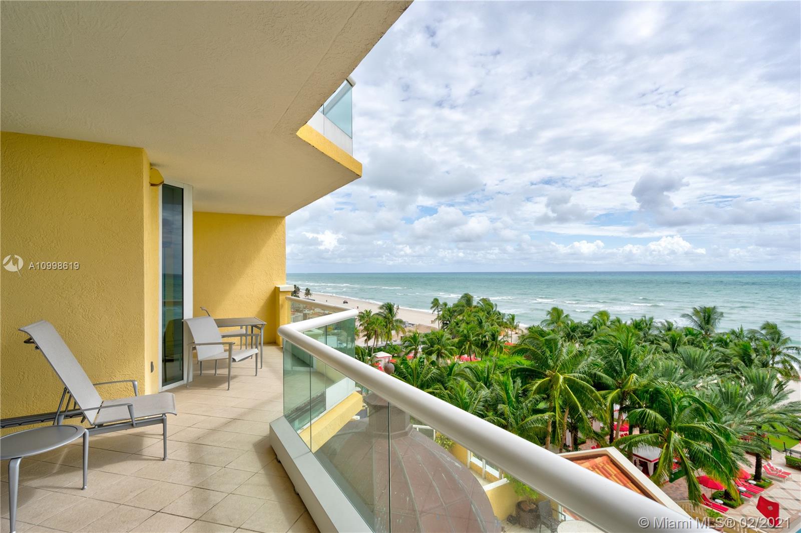 Sunny Isles Beach, FL 33160,17875 Collins Ave #2604