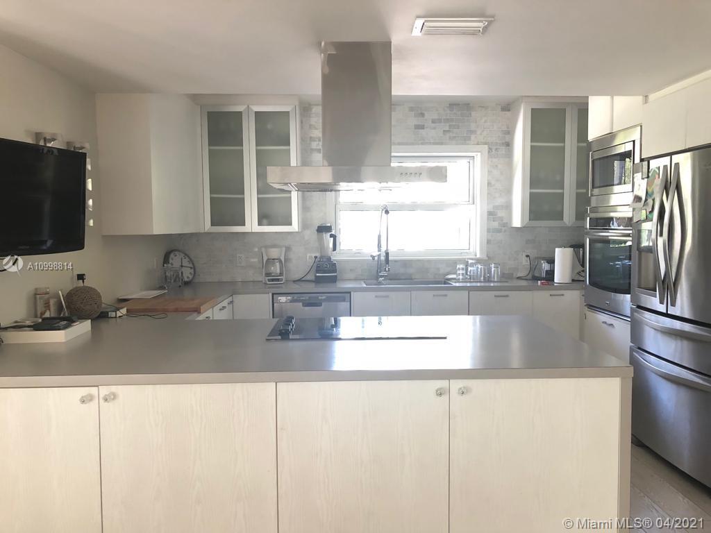 Key Biscayne, FL 33149,653 Glenridge Rd