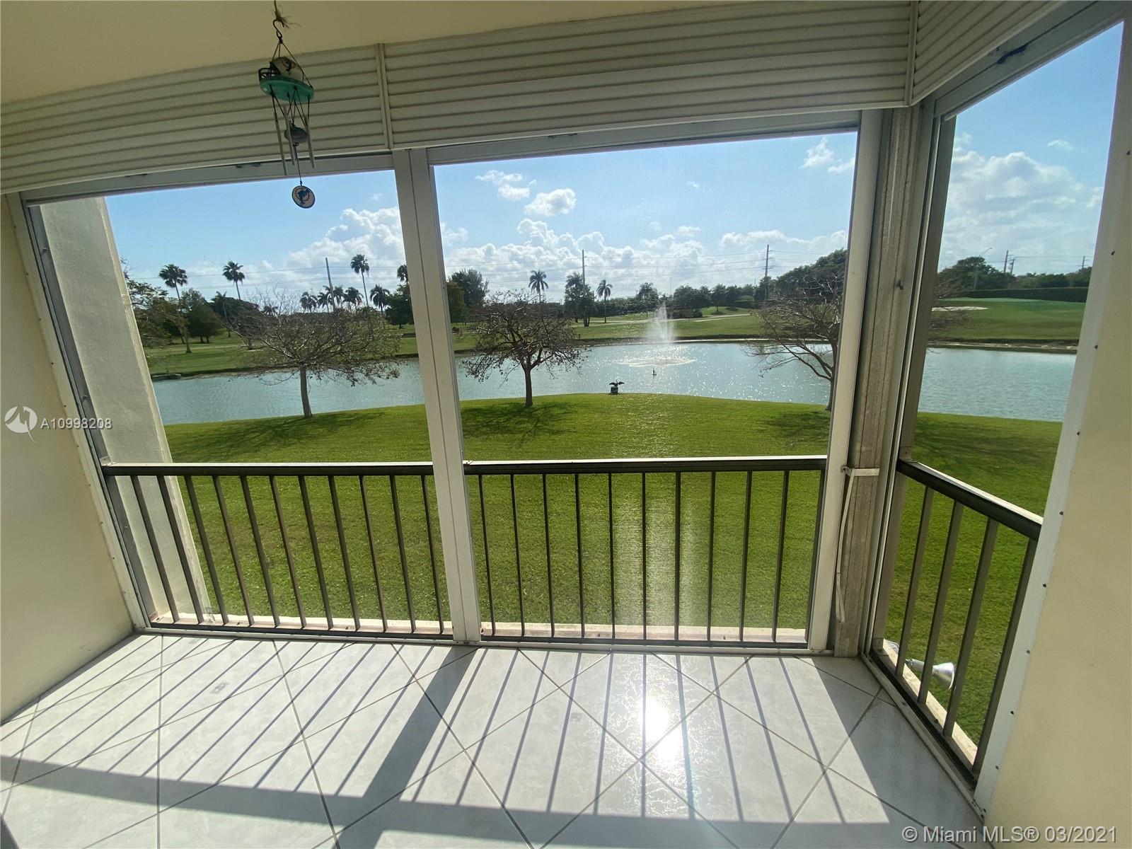 Pembroke Pines, FL 33025,9320 S Hollybrook Lake Dr #206