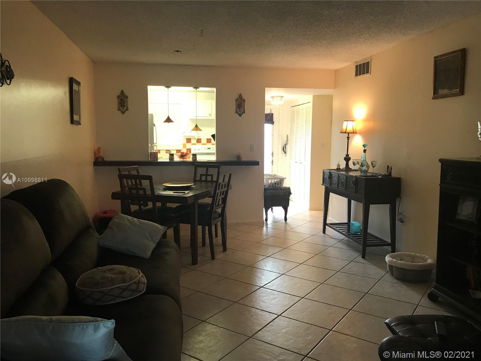 Sunrise, FL 33322,8100 Sunrise Lakes Blvd #105