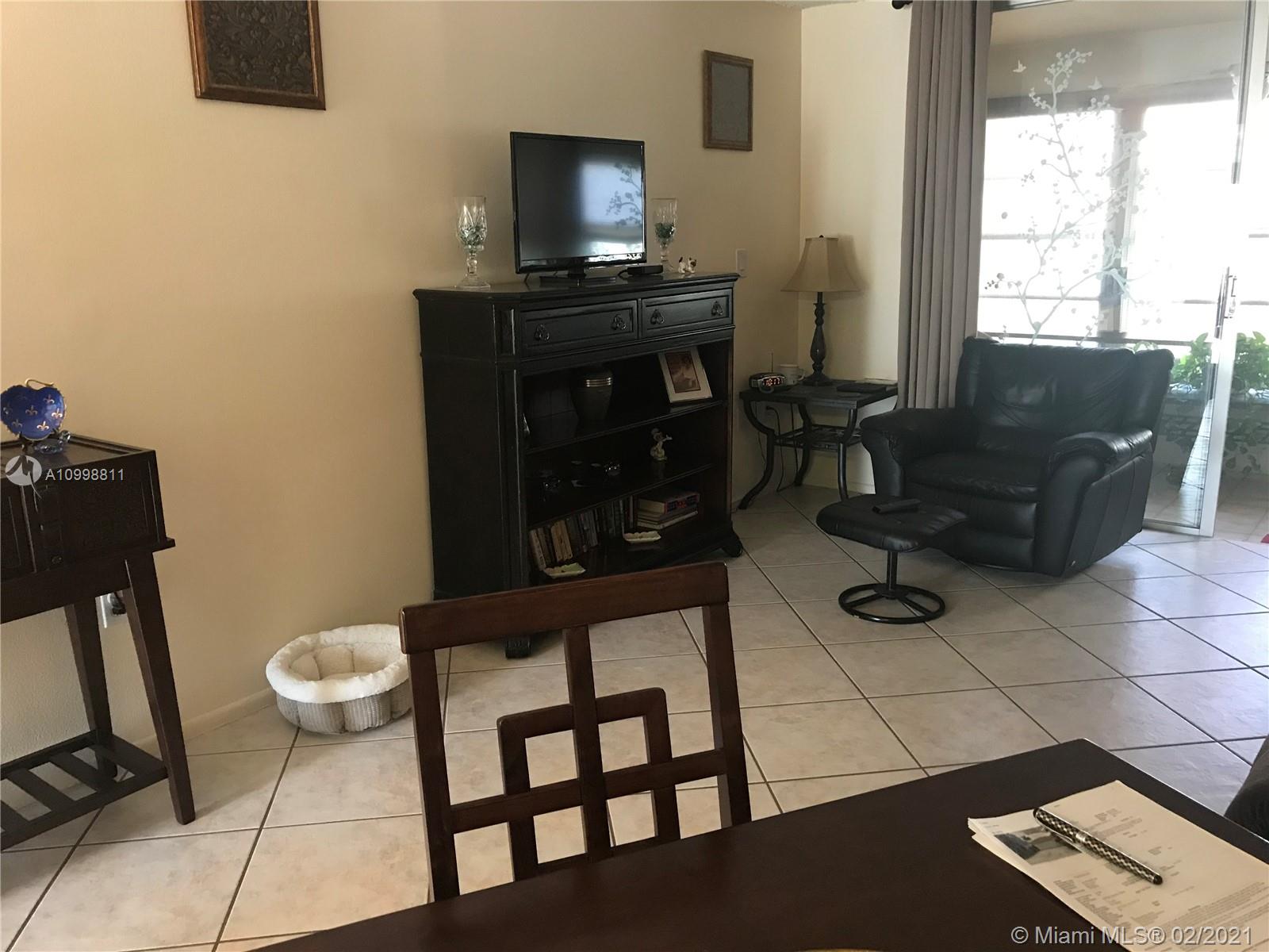 Sunrise, FL 33322,8100 Sunrise Lakes Blvd #105