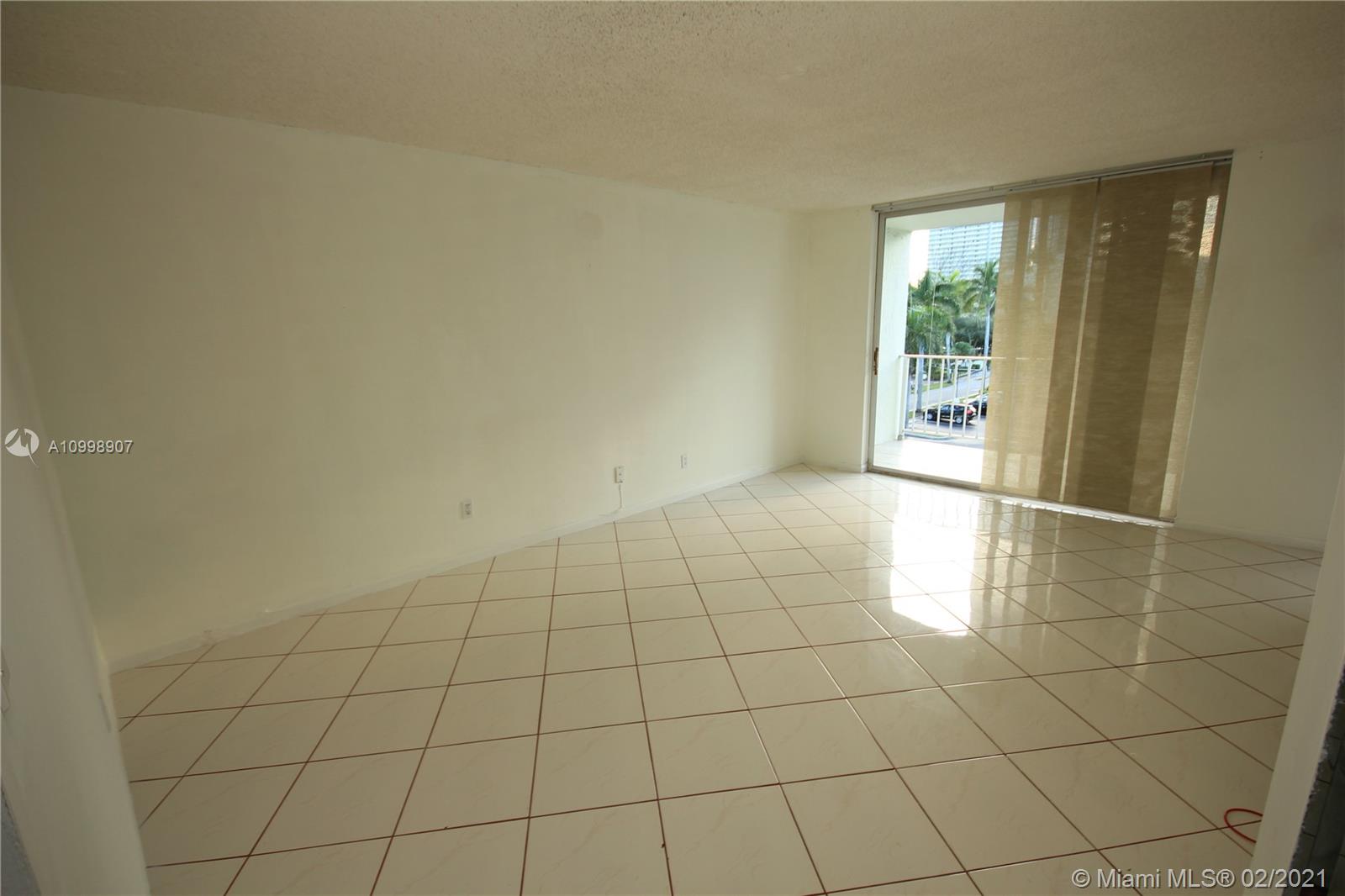 16558 NE 26th Ave #4H, North Miami Beach, FL 33160