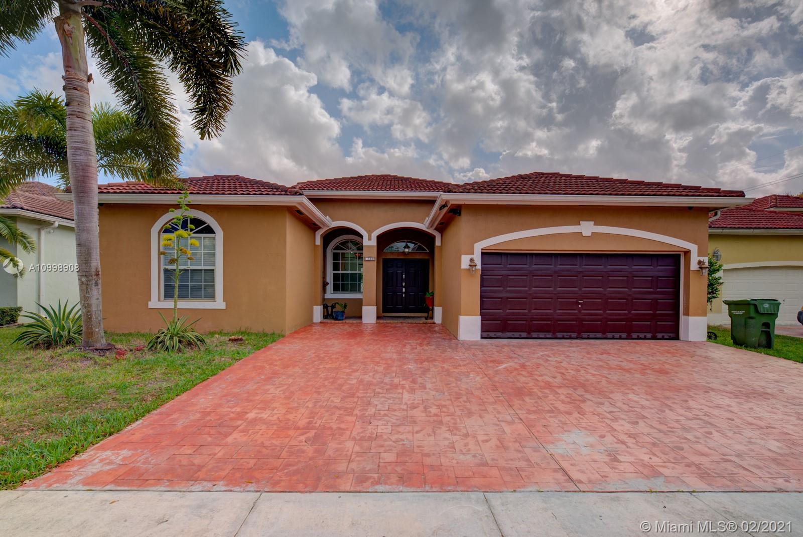 1520 SE 23rd St, Homestead, FL 33035