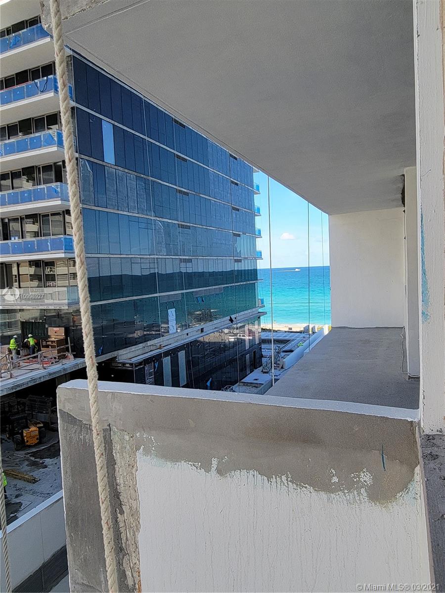 Hallandale Beach, FL 33009,2030 S Ocean Dr #523