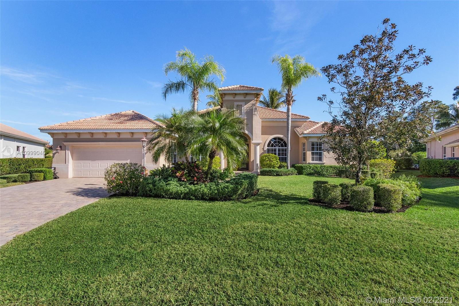 Bonita Springs, FL 34135,24900 DIVOT DR