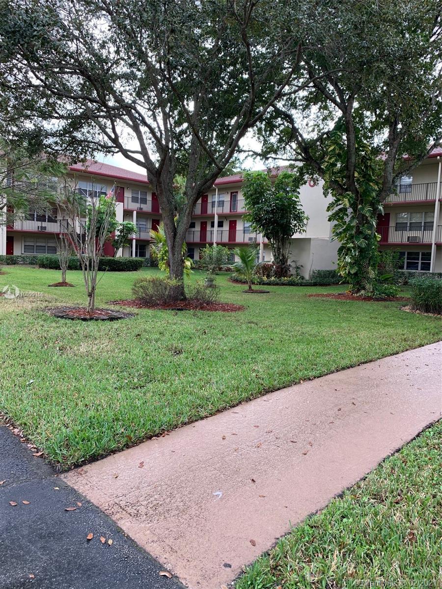 Pembroke Pines, FL 33027,13300 SW 1st St #111O