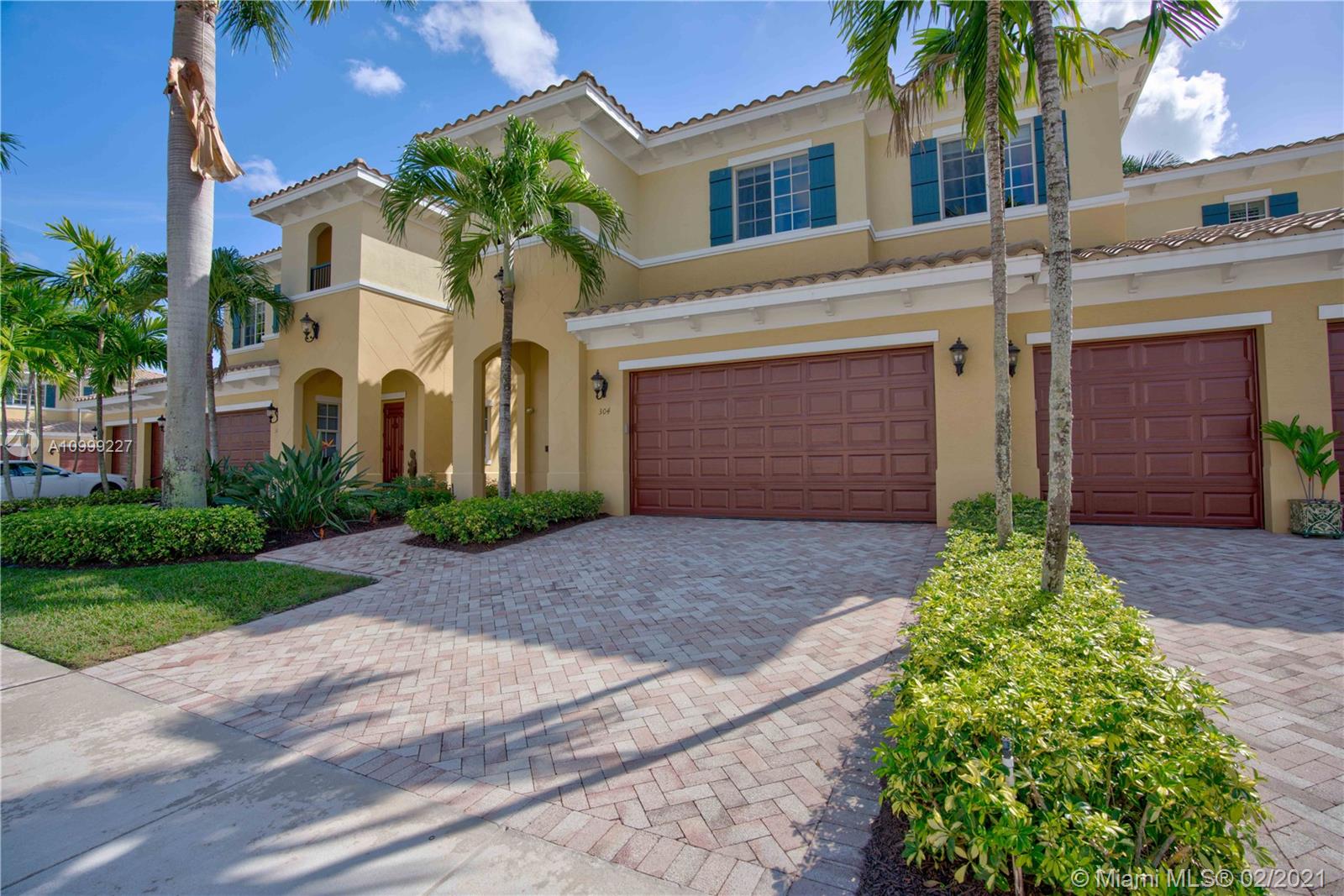 Palm Beach Gardens, FL 33410,304 Chambord Ter #304