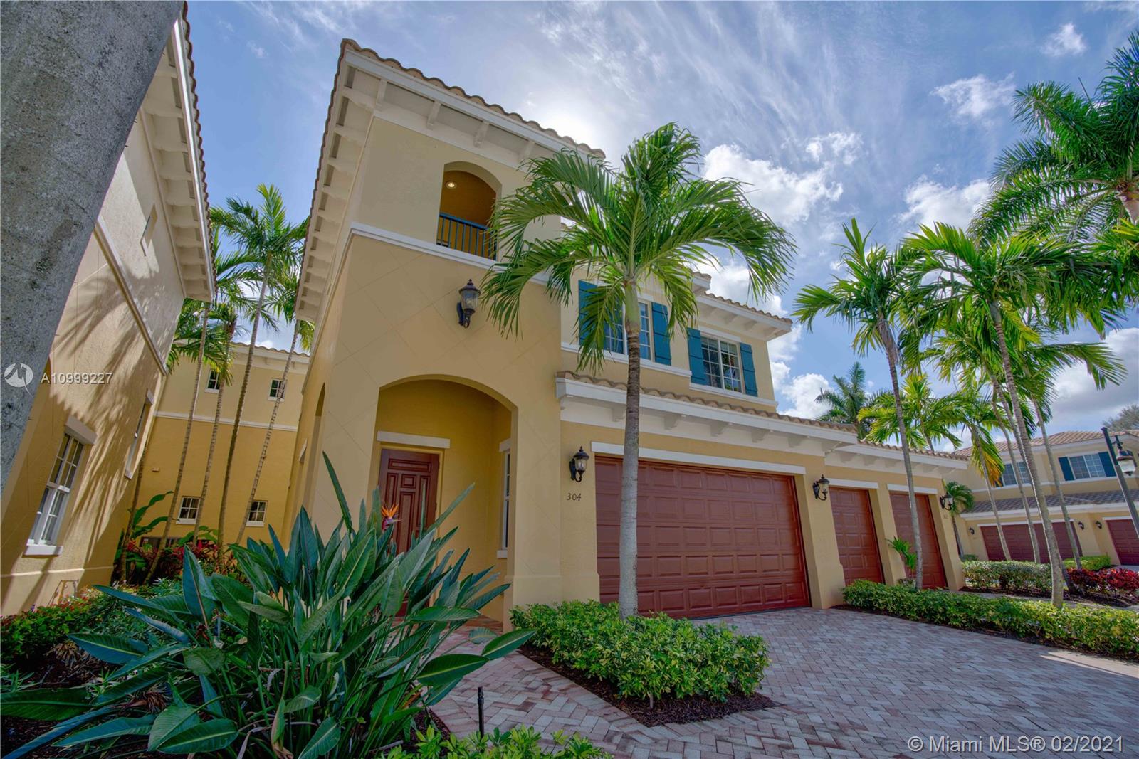 Palm Beach Gardens, FL 33410,304 Chambord Ter #304