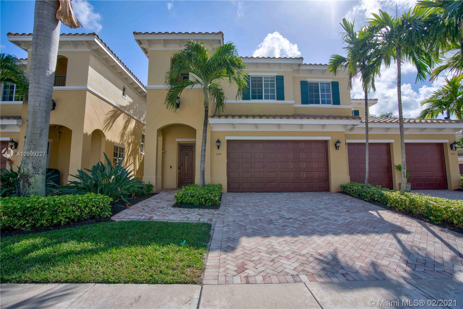 Palm Beach Gardens, FL 33410,304 Chambord Ter #304