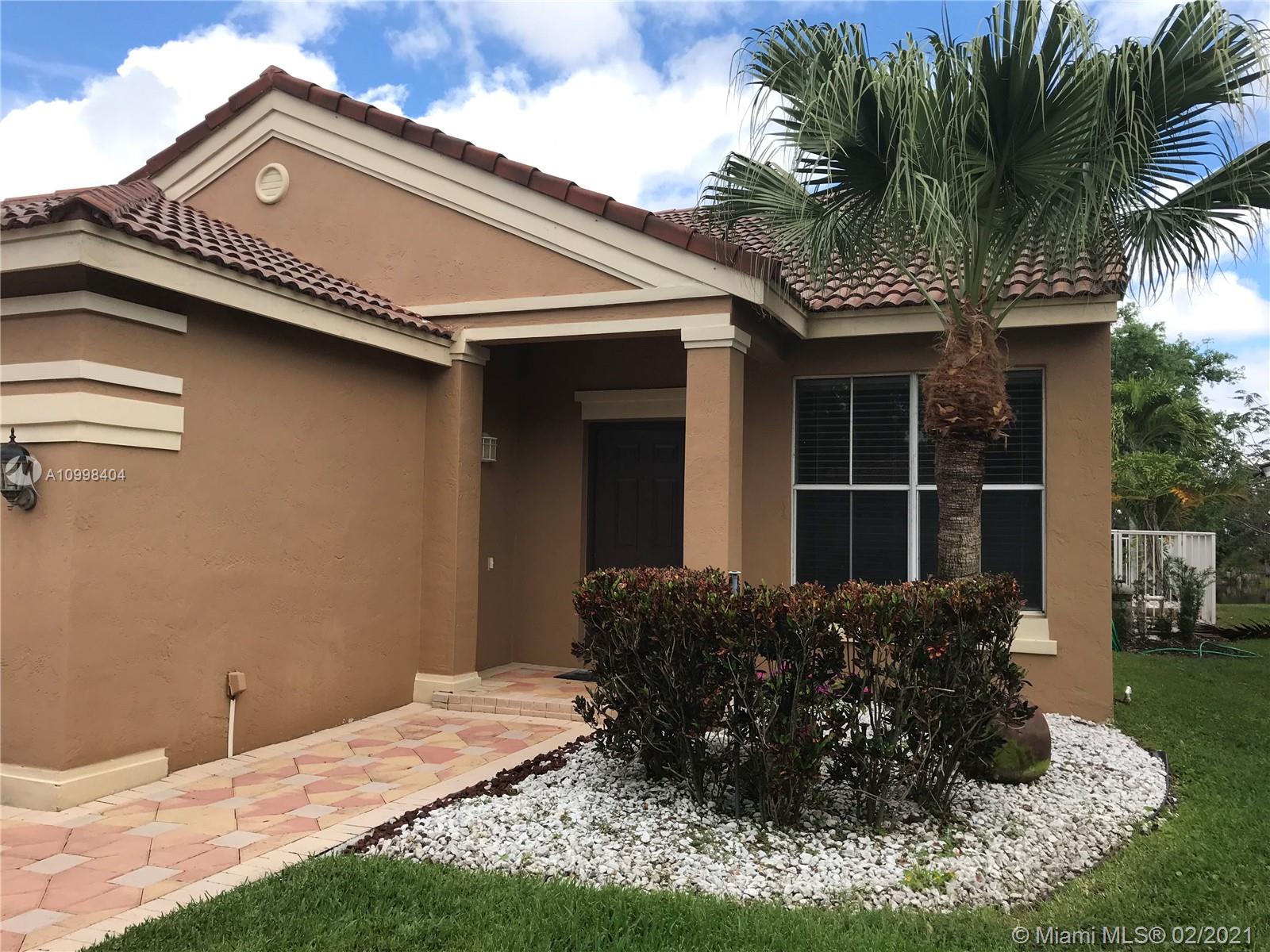 Weston, FL 33326,939 Falling Water Rd