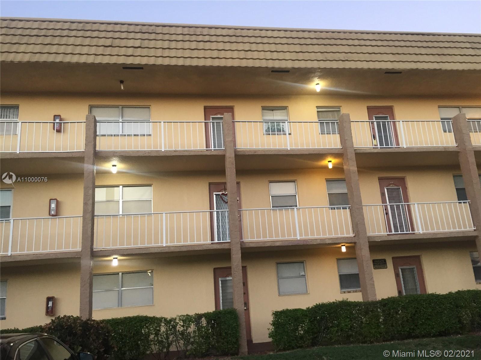 Sunrise, FL 33322,8325 Sunrise Lakes Blvd #105