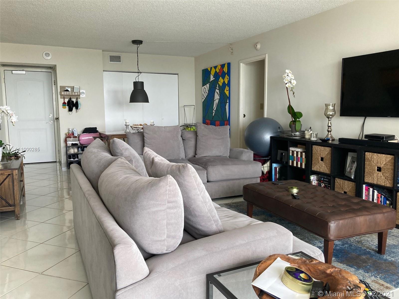 Sunny Isles Beach, FL 33160,100 Bayview Dr #1221