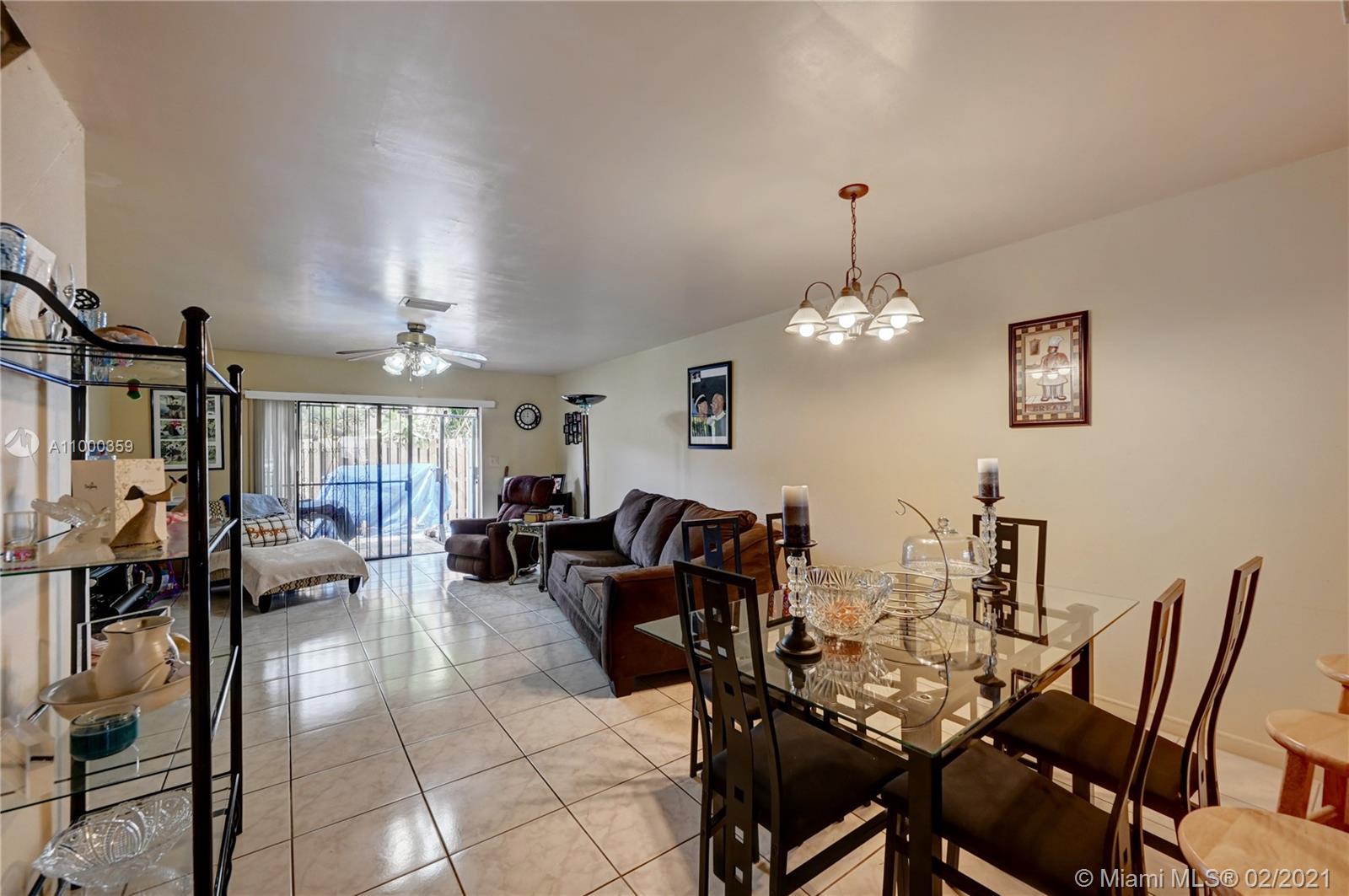 Oakland Park, FL 33309,2700 S Oakland Forest Dr #405