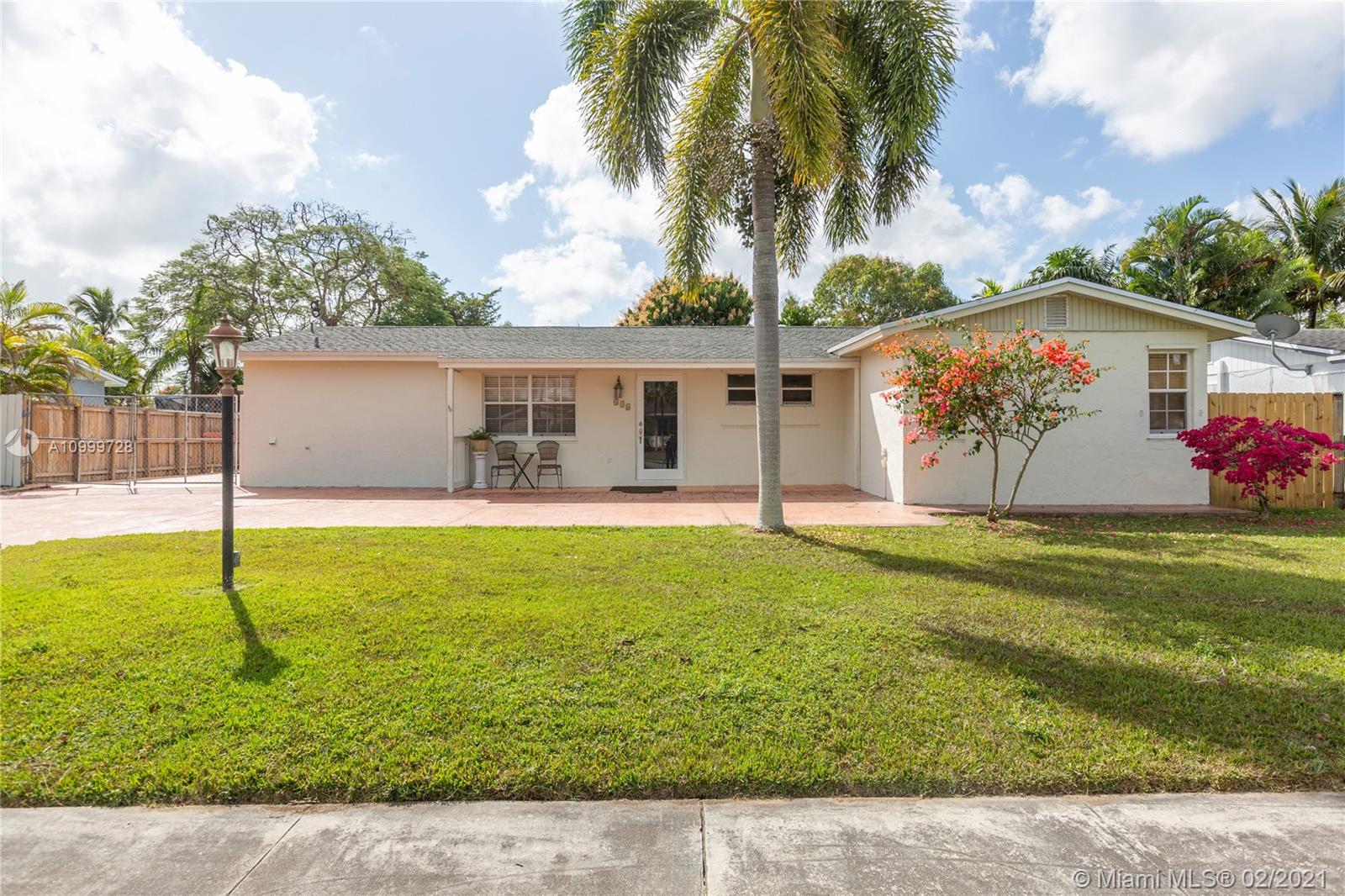 446 NW 17th Ct, Homestead, FL 33030