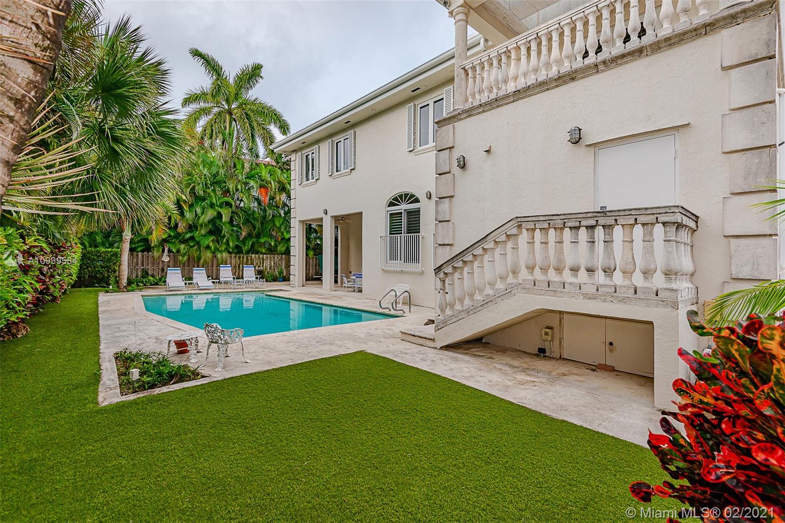 Key Biscayne, FL 33149,375 Ridgewood Rd