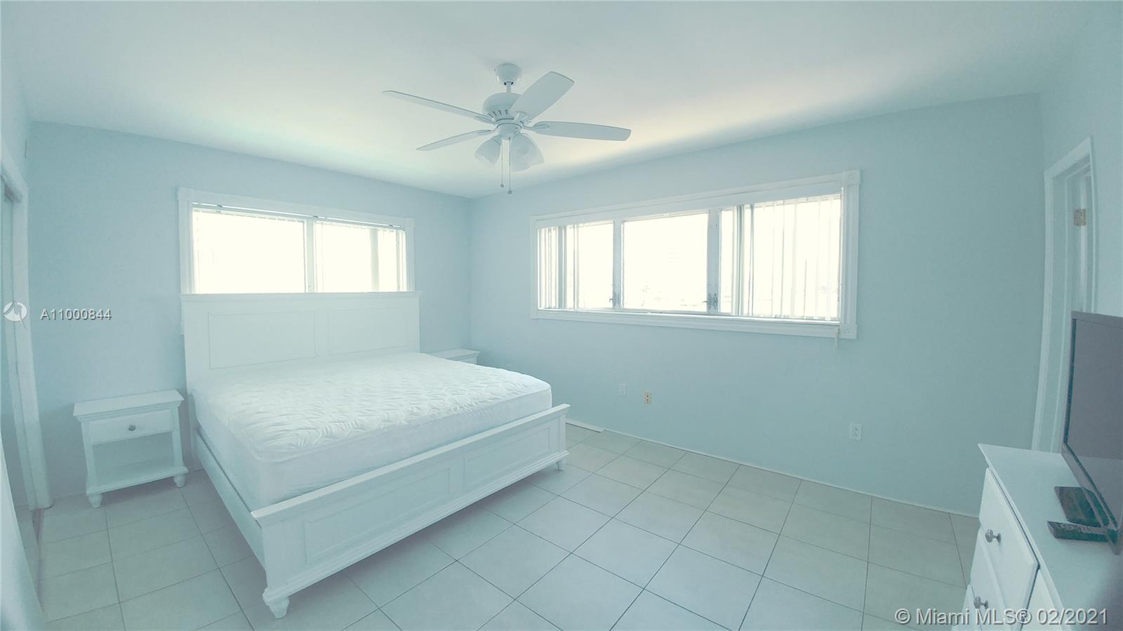 Hallandale Beach, FL 33009,462 Golden Isles Dr #311