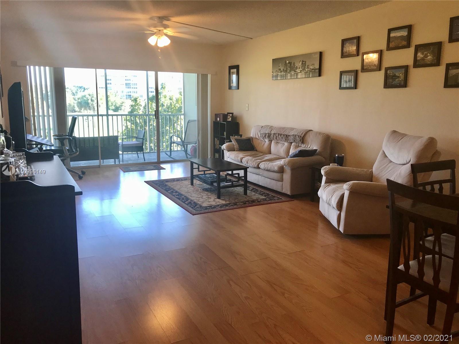 Pompano Beach, FL 33069,2800 N Palm Aire Dr #303