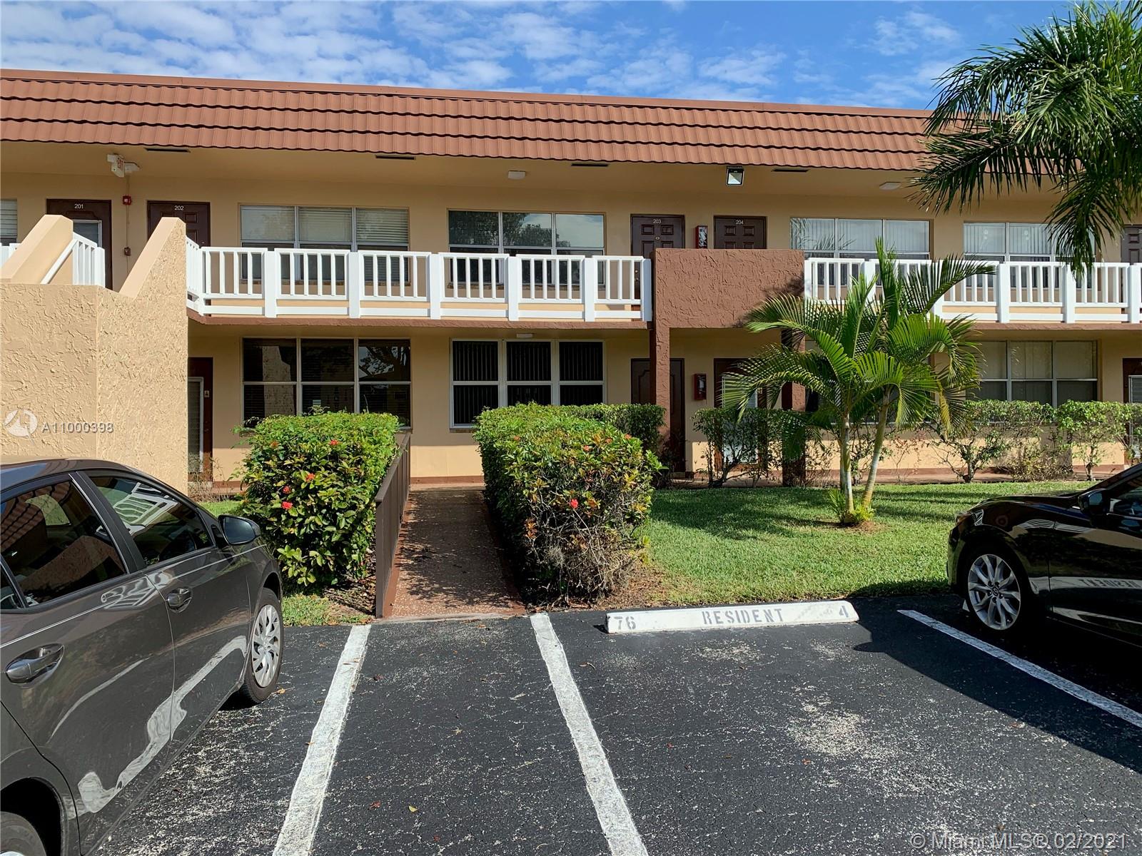 Sunrise, FL 33322,8851 Sunrise Lakes Blvd #103