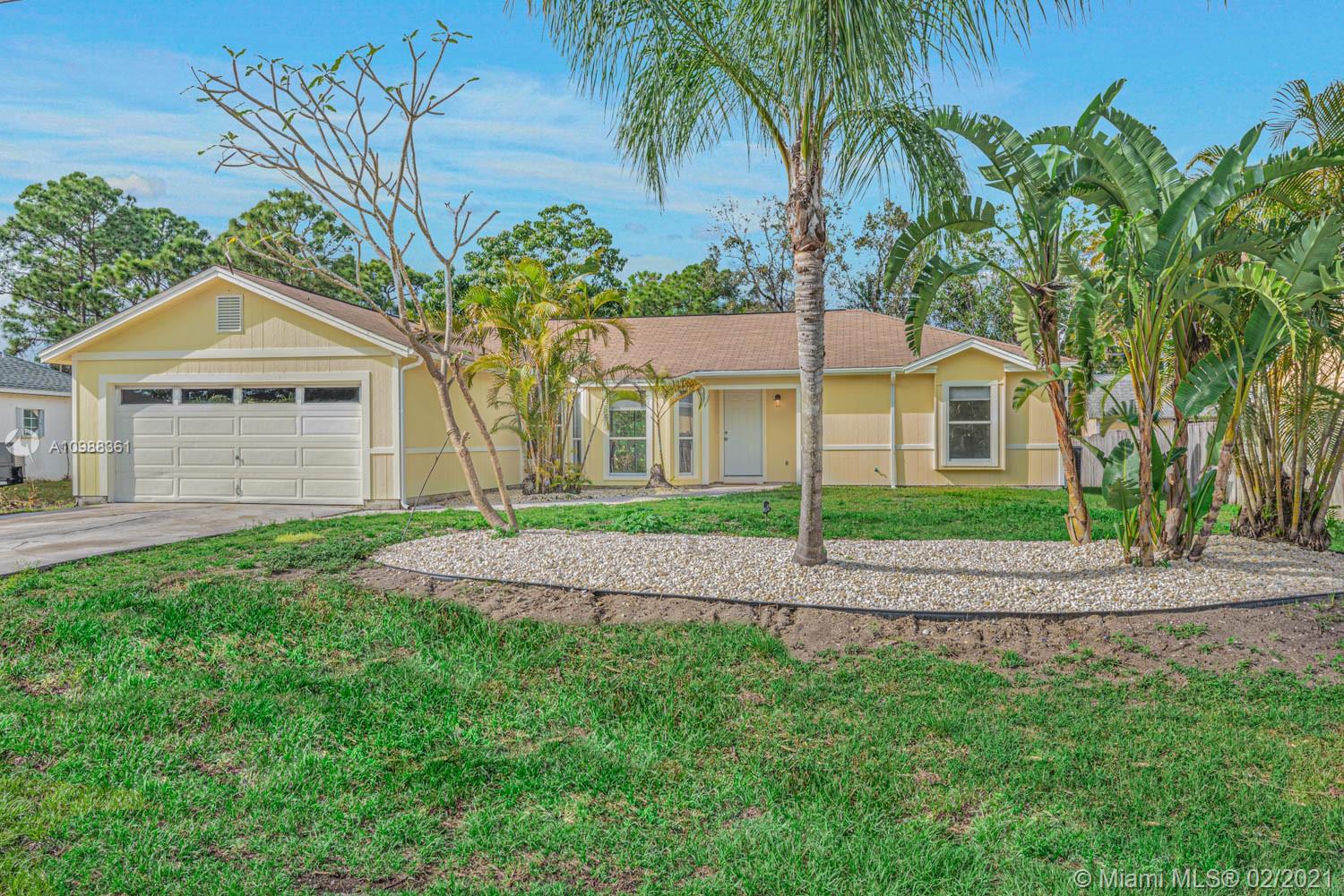 419 SE Fallon Dr, Port St. Lucie, FL 34983