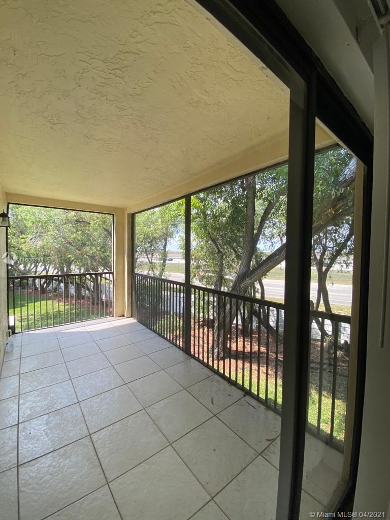 177 Lakeview Dr #201, Weston, FL 33326