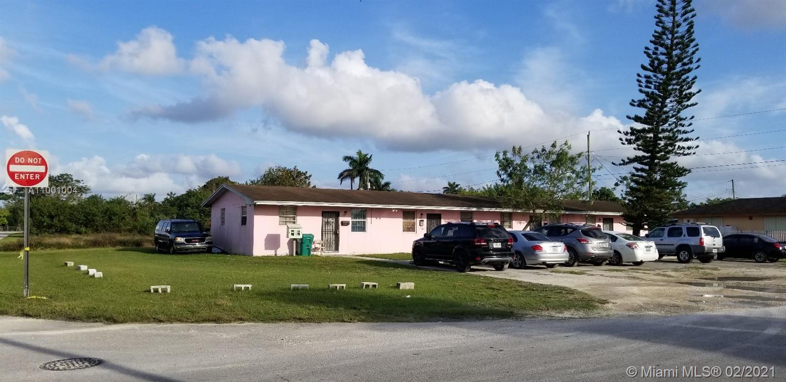 327 NW 7th Ave, Florida City, FL 33034