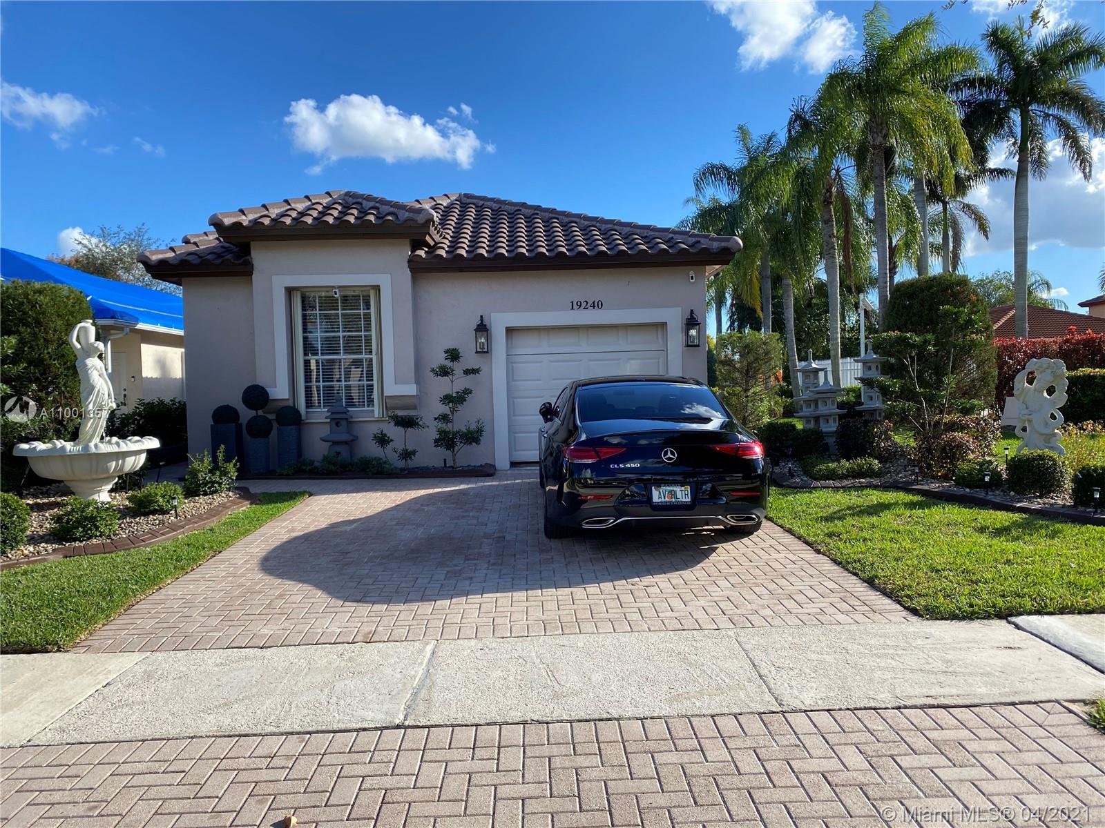 19240 NW 14th St, Pembroke Pines, FL 33029