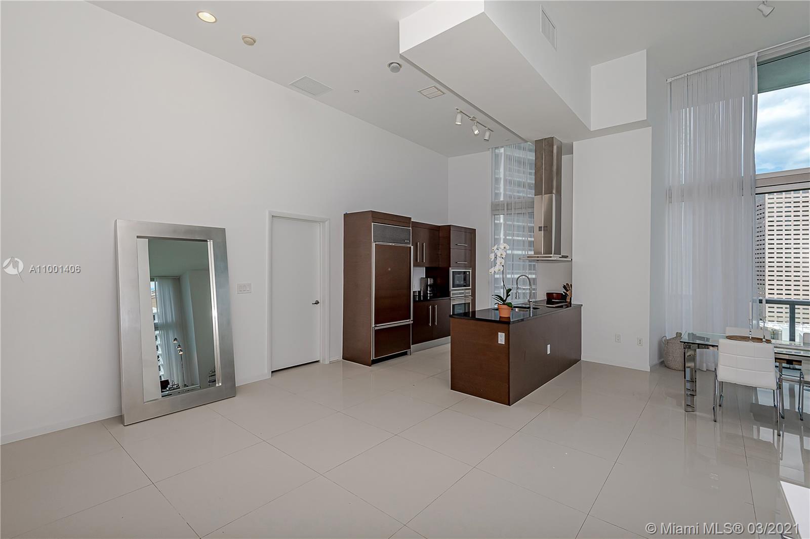 Miami, FL 33131,495 Brickell Ave #2202