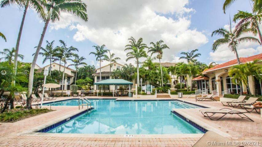 West Palm Beach, FL 33409,7204 Glenmoor Dr #7204