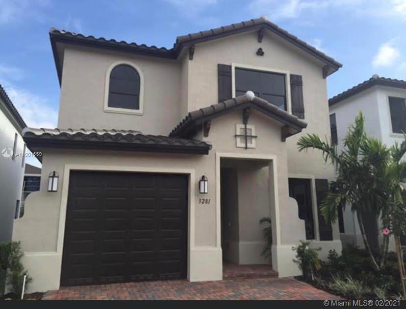 3281 W 98th Pl, Hialeah, FL 33018