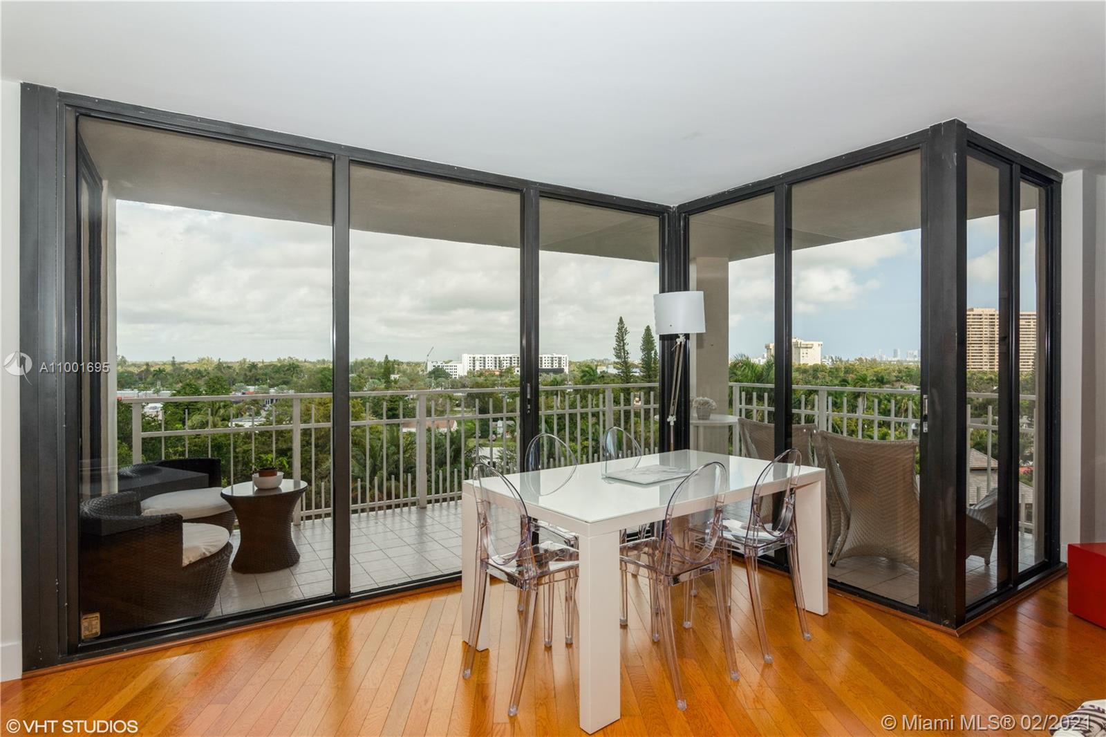 1000 Quayside Ter #805, Miami, FL 33138