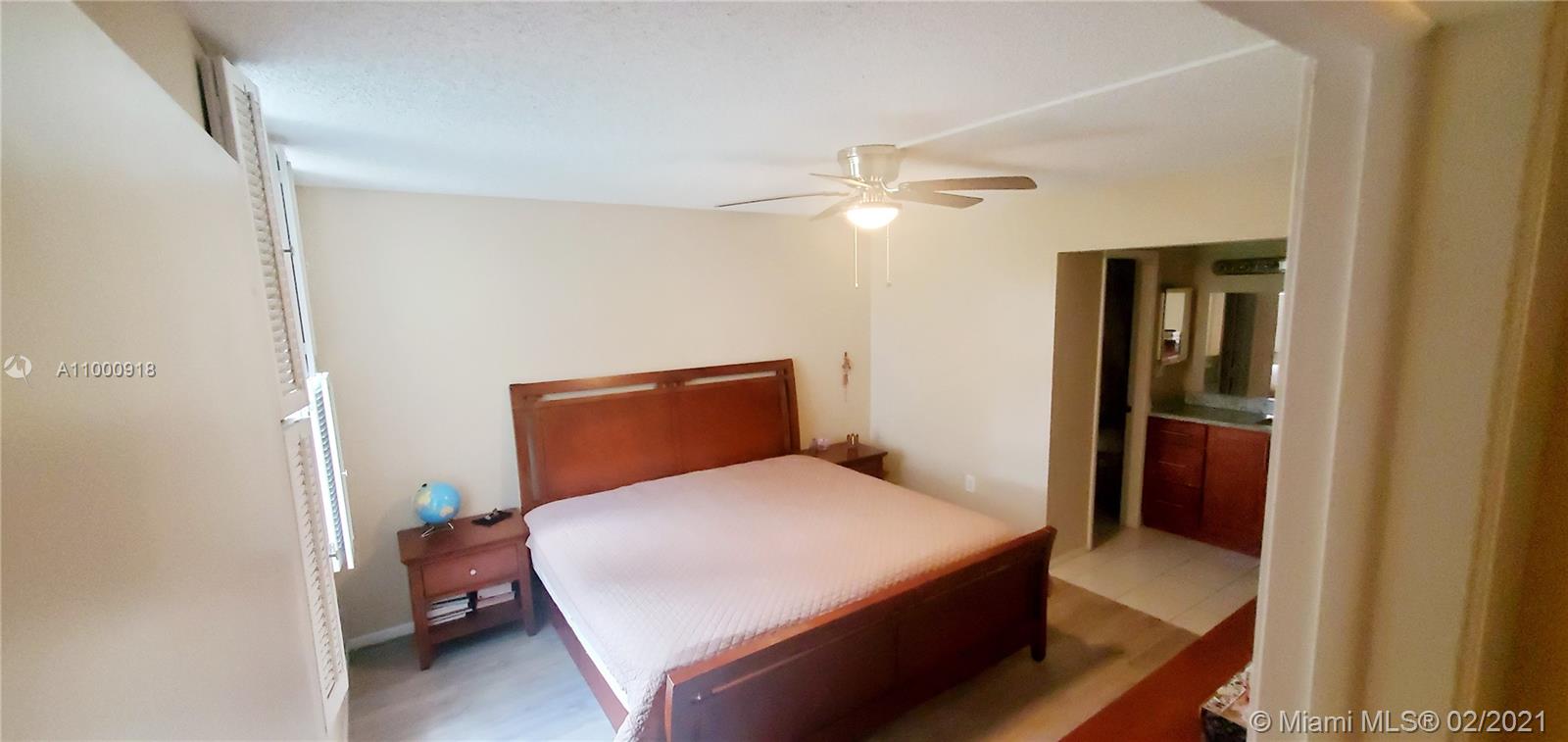 Davie, FL 33324,9420 Tangerine Pl #102