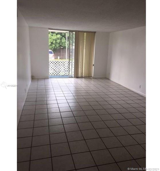 Davie, FL 33314,7173 Orange Dr #111B