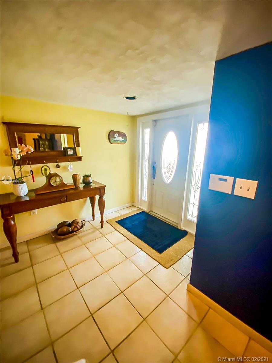 Homestead, FL 33035,1308 Redstart Ct