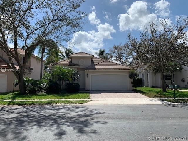 9856 NW 18th St, Pembroke Pines, FL 33024